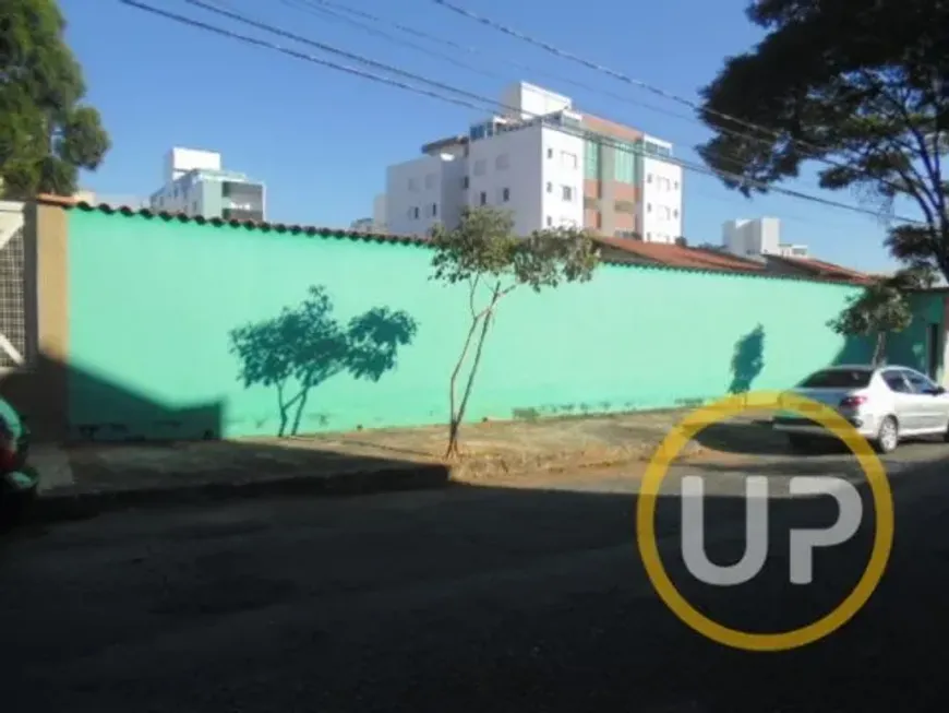 Foto 1 de Lote/Terreno à venda, 720m² em Itapoã, Belo Horizonte