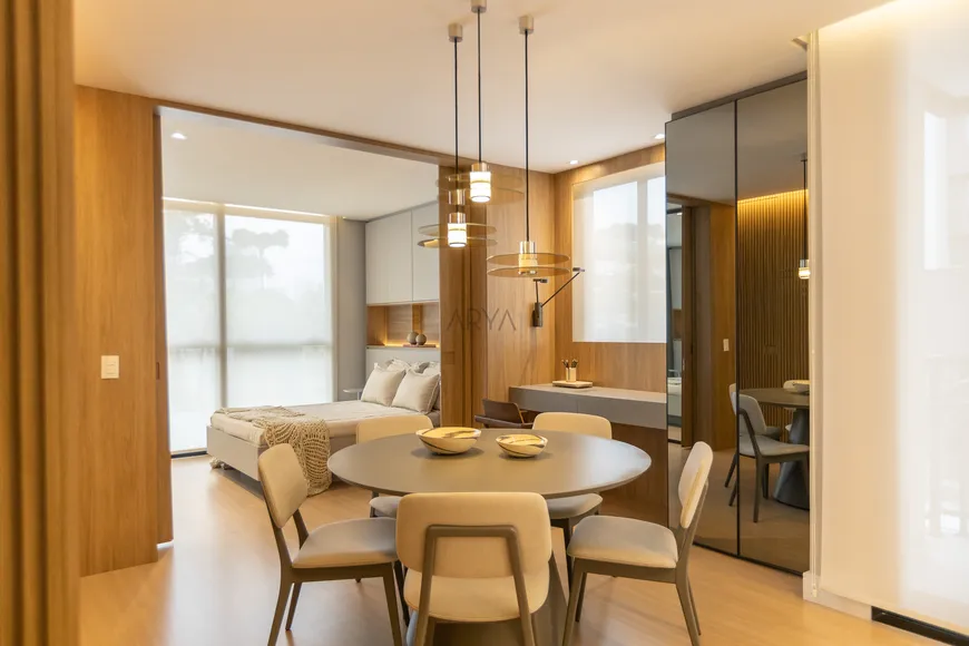 Foto 1 de Apartamento com 2 Quartos à venda, 67m² em Batel, Curitiba