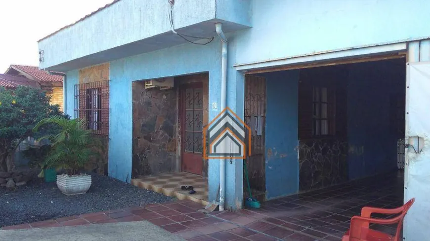 Foto 1 de Casa com 3 Quartos à venda, 180m² em Formoza, Alvorada