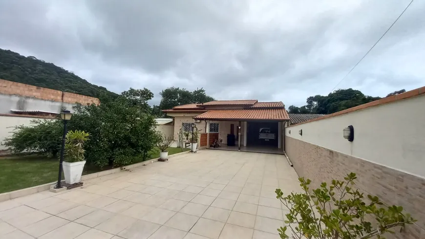 Foto 1 de Casa com 2 Quartos à venda, 147m² em Cachoeiras Guaporanga, Biguaçu
