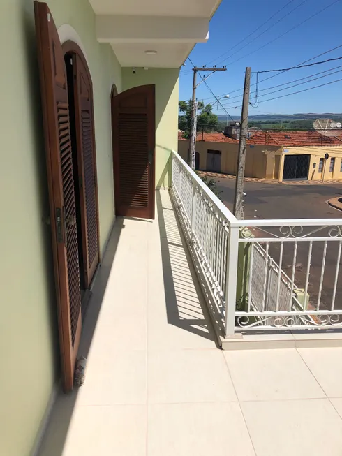 Foto 1 de Sobrado com 3 Quartos à venda, 240m² em Bela Vista, Brotas