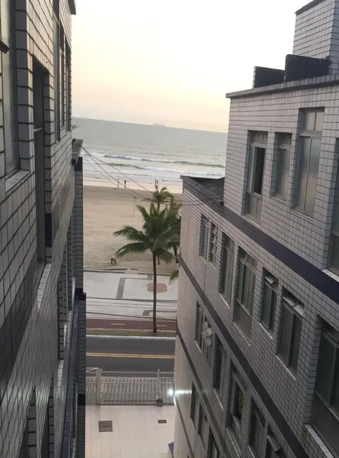 Foto 1 de Apartamento com 2 Quartos para venda ou aluguel, 50m² em Vila Tupi, Praia Grande