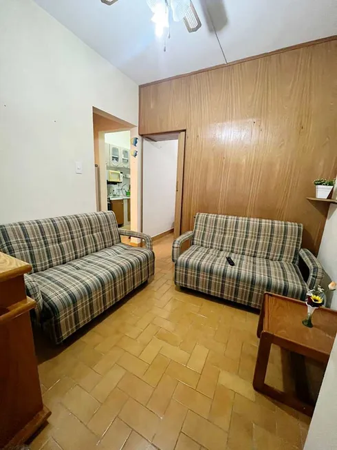 Foto 1 de Kitnet com 1 Quarto à venda, 37m² em Canto do Forte, Praia Grande