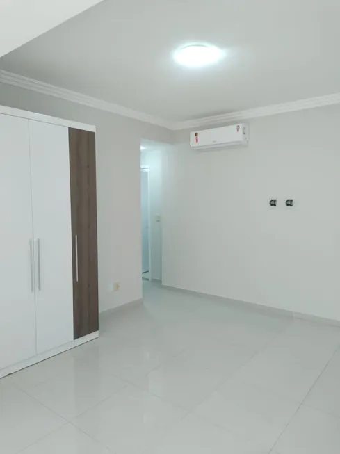 Foto 1 de Apartamento com 3 Quartos para alugar, 95m² em Pitangueiras, Lauro de Freitas