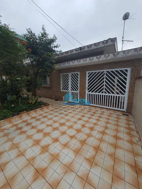 Foto 1 de Casa com 3 Quartos à venda, 140m² em Santa Maria, Santos