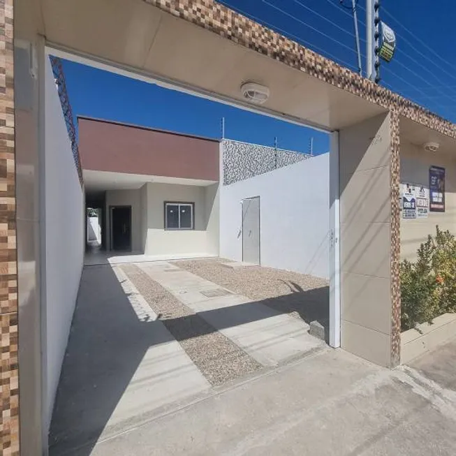 Foto 1 de Casa com 2 Quartos à venda, 75m² em Centro, Paracuru