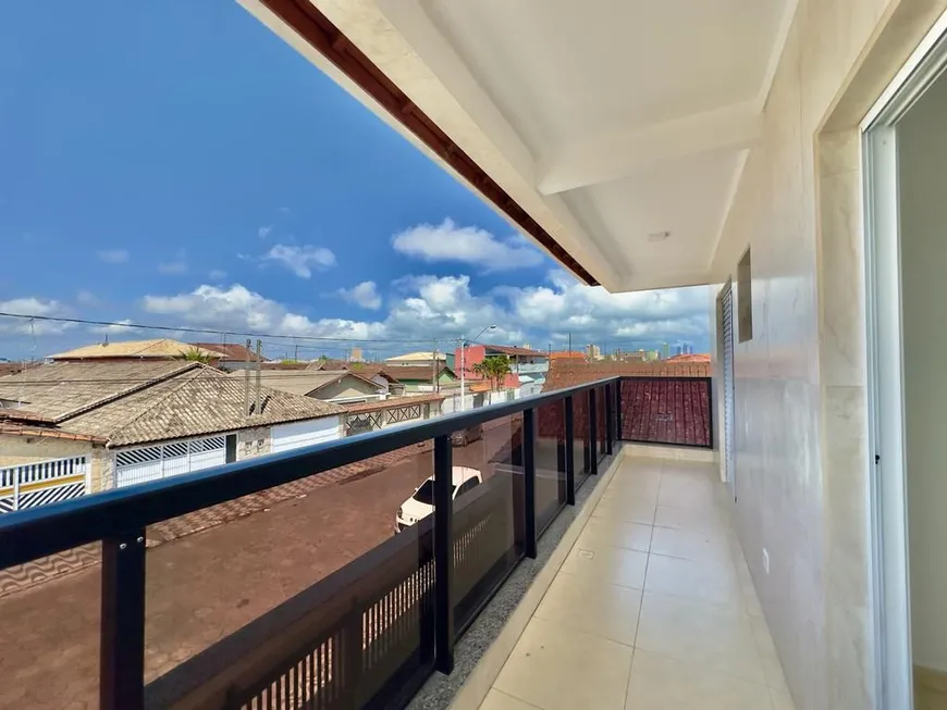 Foto 1 de Casa de Condomínio com 2 Quartos à venda, 60m² em Maracanã, Praia Grande