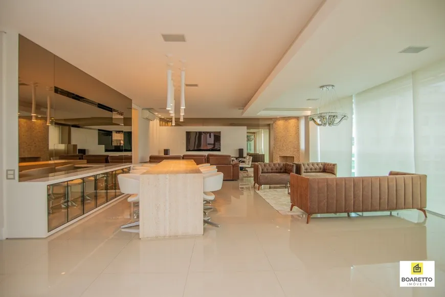 Foto 1 de Apartamento com 3 Quartos à venda, 267m² em Centro, Joinville