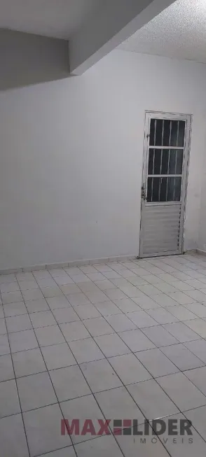 Foto 1 de Casa com 1 Quarto para alugar, 35m² em Engenho Novo, Barueri