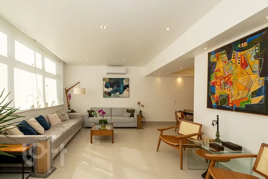 Foto 1 de Apartamento com 4 Quartos à venda, 160m² em Tijuca, Rio de Janeiro