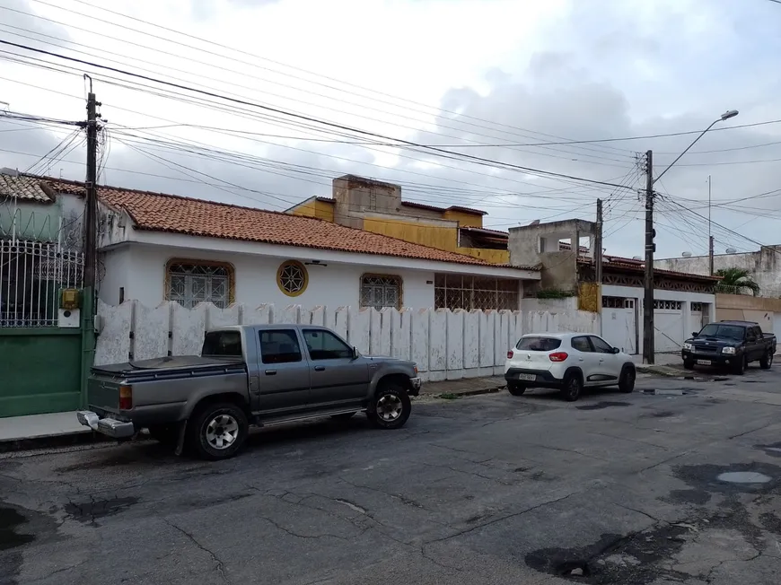 Foto 1 de Casa com 3 Quartos à venda, 175m² em Parreão, Fortaleza