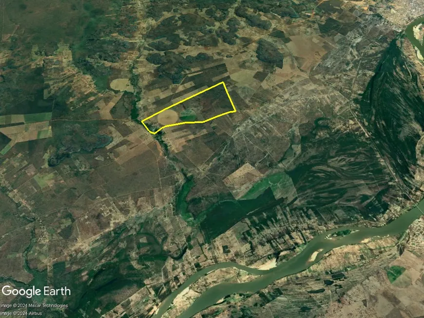 Foto 1 de Lote/Terreno à venda, 4170000m² em Zona Rural, Januária