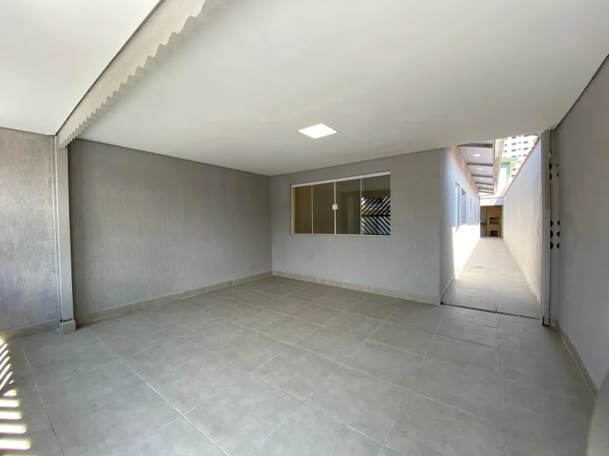 Foto 1 de Casa com 2 Quartos à venda, 70m² em Maracanã, Praia Grande