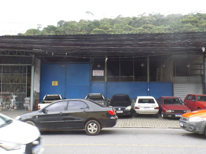 Ponto Comercial na Avenida Delfim Moreira, 1640, Vale do Paraíso em  Teresópolis, por R$ 3.300/Mês - Viva Real