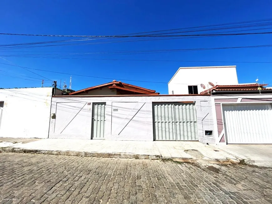 Foto 1 de Casa com 3 Quartos à venda, 100m² em , Guanambi