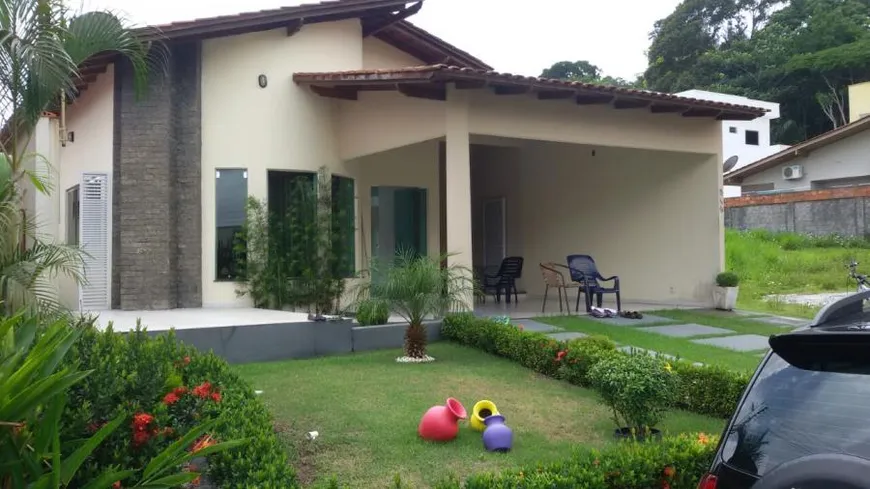 Foto 1 de Casa de Condomínio com 3 Quartos à venda, 220m² em Tarumã, Manaus