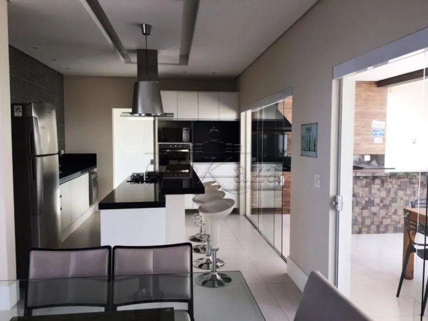 Foto 1 de Casa de Condomínio com 4 Quartos para venda ou aluguel, 351m² em Condomínio Residencial Jaguary , São José dos Campos