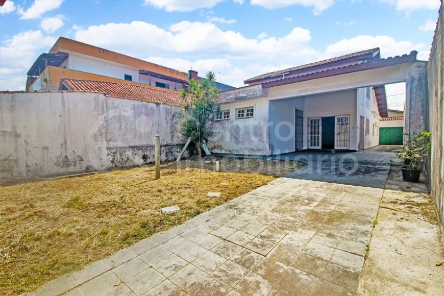 Foto 1 de Casa com 3 Quartos à venda, 155m² em Belmira Novaes, Peruíbe