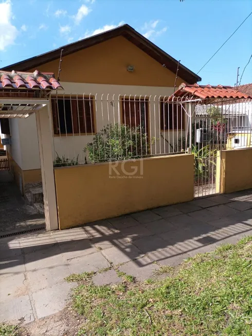 Foto 1 de Casa com 4 Quartos à venda, 199m² em Vila Ipiranga, Porto Alegre