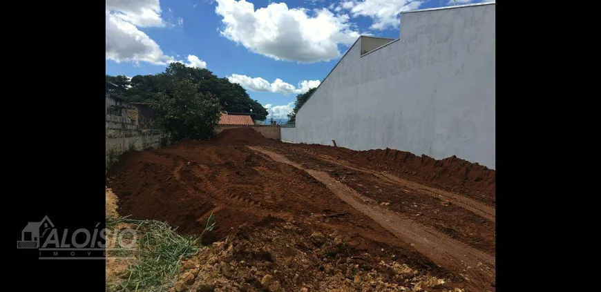 Foto 1 de Lote/Terreno à venda, 270m² em Terra Nova, Taubaté