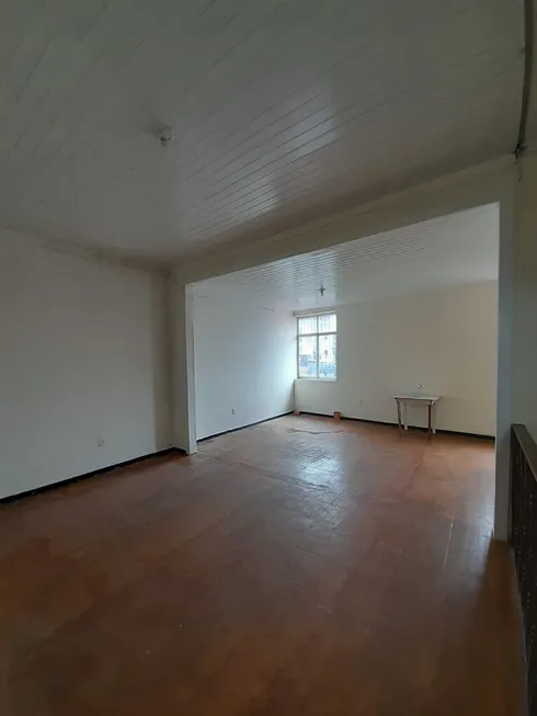 Foto 1 de Apartamento com 4 Quartos para alugar, 180m² em Sao Bras, Belém