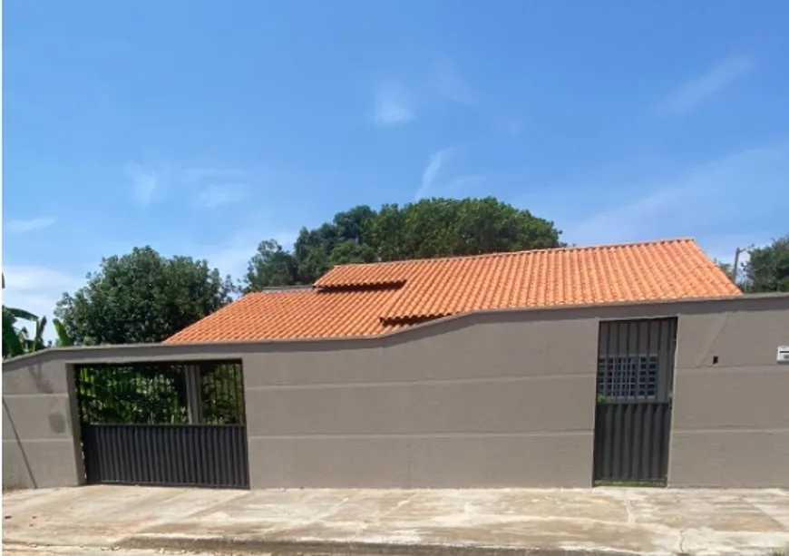 Foto 1 de Casa com 3 Quartos à venda, 180m² em , Aragoiânia