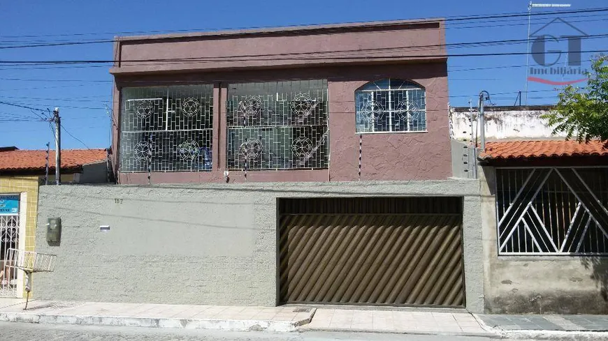 Foto 1 de Casa com 4 Quartos à venda, 162m² em Siqueira Campos, Aracaju