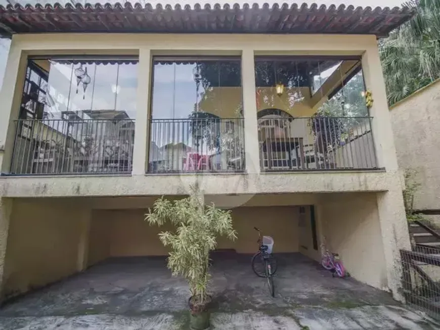 Foto 1 de Casa com 3 Quartos à venda, 227m² em Jardim Botânico, Rio de Janeiro