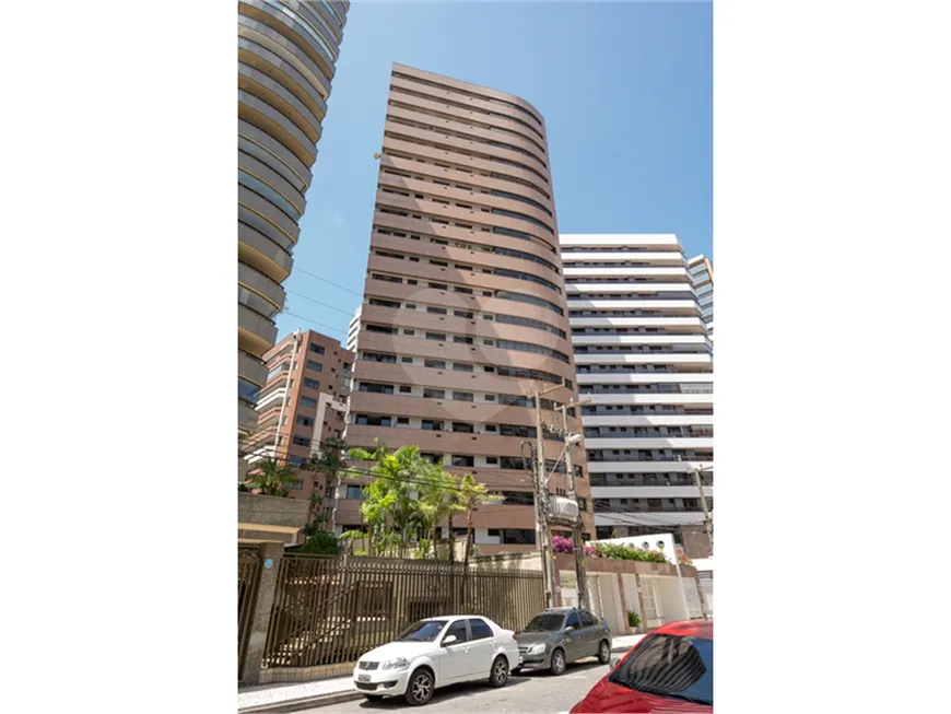 Foto 1 de Apartamento com 3 Quartos à venda, 210m² em Meireles, Fortaleza