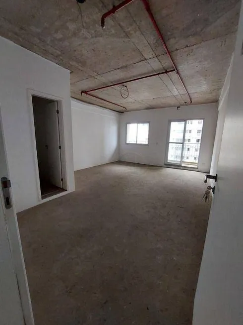 Foto 1 de Sala Comercial à venda, 41m² em Vila Matias, Santos