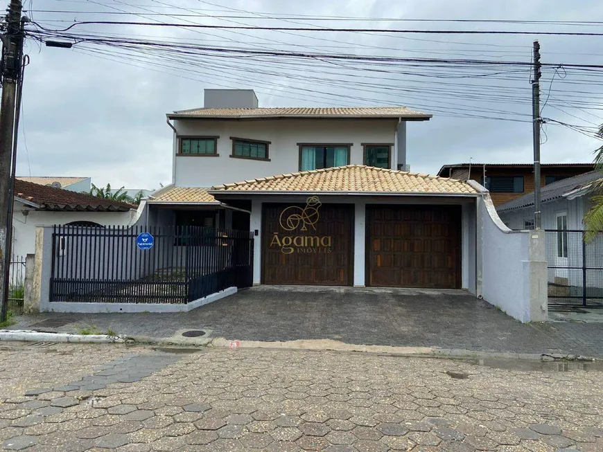 Foto 1 de Casa com 4 Quartos à venda, 231m² em Sao Joao, Itajaí