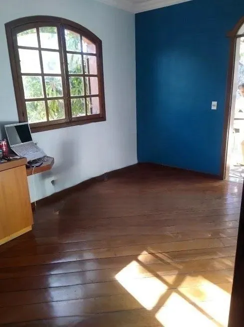 Foto 1 de Casa com 3 Quartos à venda, 157m² em Santa Amélia, Belo Horizonte