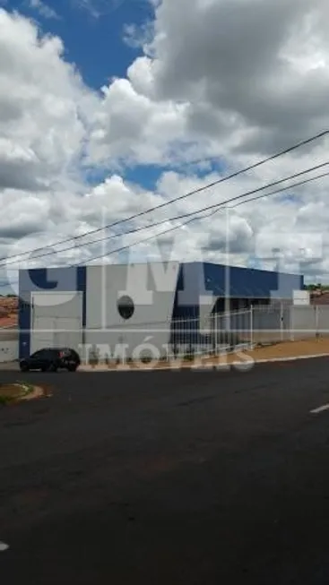 Foto 1 de Galpão/Depósito/Armazém para venda ou aluguel, 548m² em Planalto Verde I, Ribeirão Preto