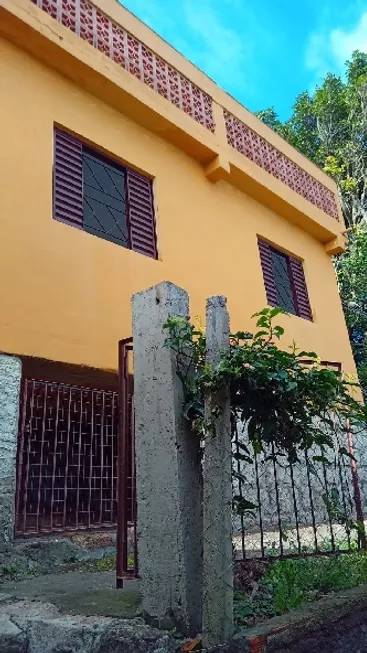 Foto 1 de Casa com 2 Quartos para alugar, 75m² em Vila Nova, Porto Alegre