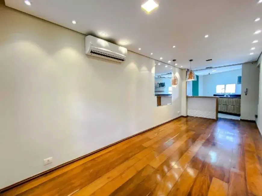 Foto 1 de Casa com 3 Quartos à venda, 100m² em Cambuci, São Paulo