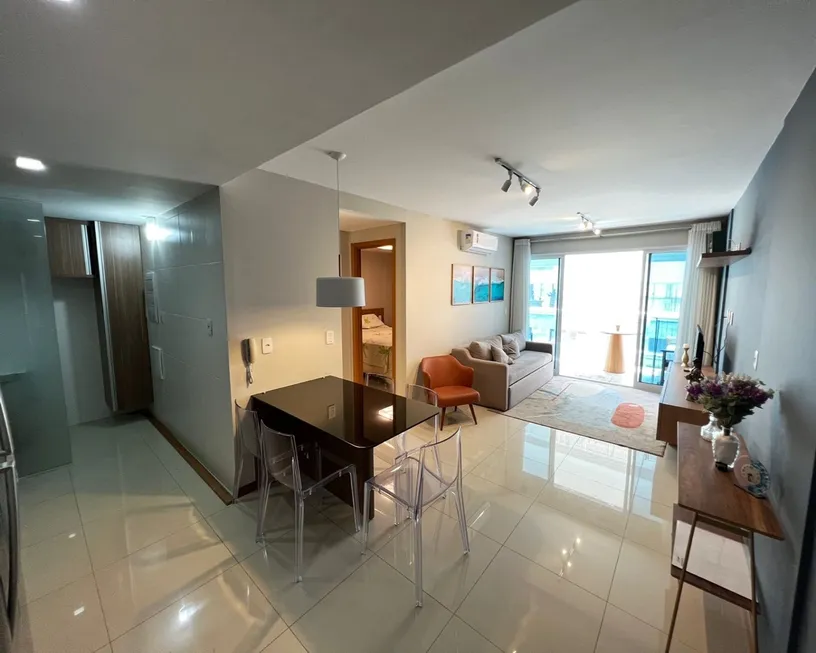 Foto 1 de Apartamento com 1 Quarto à venda, 59m² em Armação, Salvador