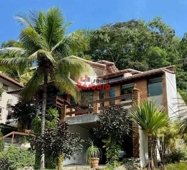 Foto 1 de Casa com 4 Quartos à venda, 378m² em Piratininga, Niterói