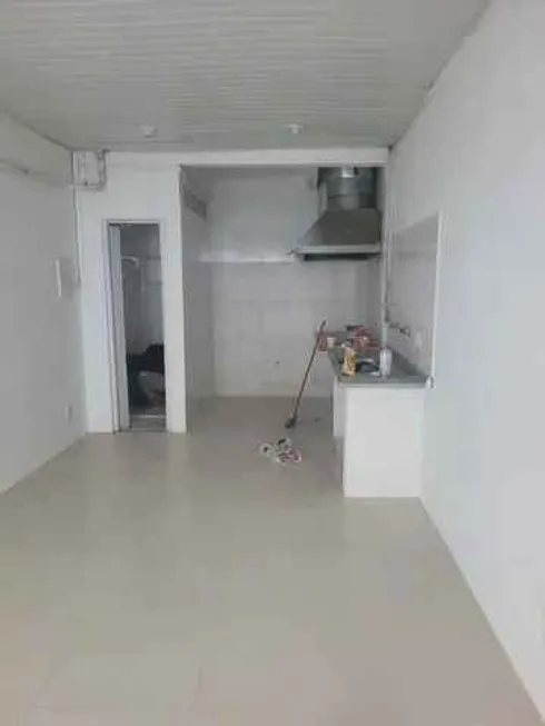 Foto 1 de Sala Comercial para alugar, 24m² em Costa Azul, Salvador