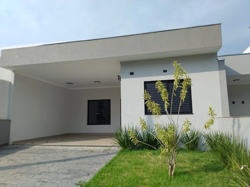 Foto 1 de Casa de Condomínio com 3 Quartos à venda, 120m² em Parque São Domingos, Pindamonhangaba