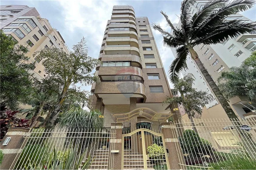 Foto 1 de Apartamento com 3 Quartos à venda, 142m² em Petrópolis, Porto Alegre