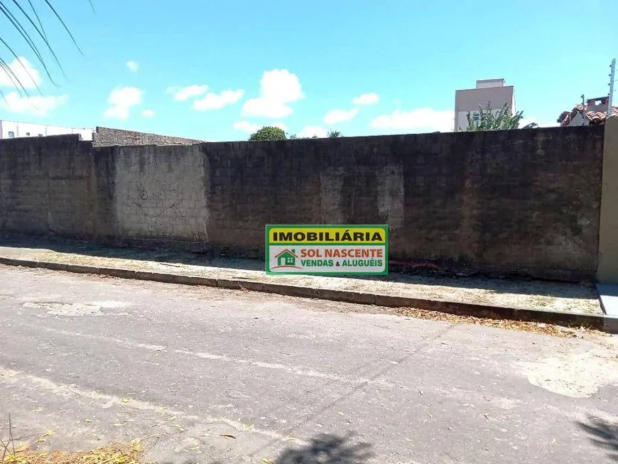 Foto 1 de Lote/Terreno à venda, 528m² em Lagoa Redonda, Fortaleza