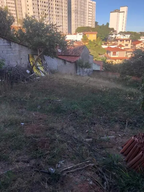 Foto 1 de Lote/Terreno à venda, 360m² em Diamante, Belo Horizonte