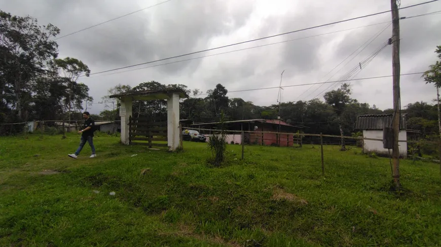 Foto 1 de Fazenda/Sítio com 3 Quartos à venda, 80m² em Chácara Lucel, Itanhaém