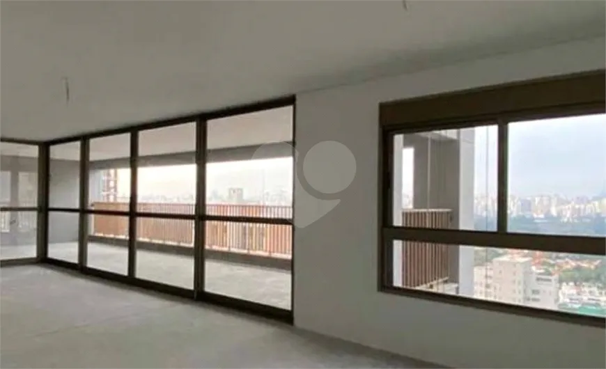 Foto 1 de Apartamento com 4 Quartos à venda, 280m² em Moema, São Paulo