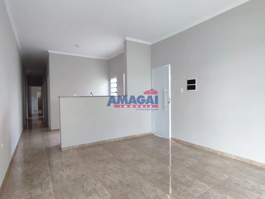 Foto 1 de Casa com 3 Quartos à venda, 105m² em Jardim Primavera, Jacareí