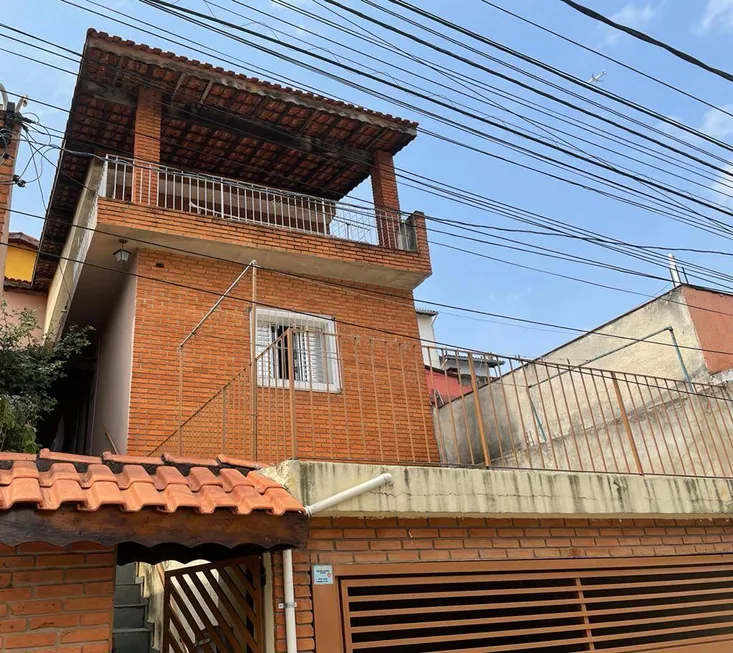 Foto 1 de Sobrado com 4 Quartos à venda, 170m² em Ayrosa, Osasco