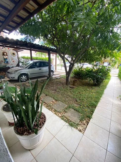 Foto 1 de Casa de Condomínio com 4 Quartos à venda, 160m² em Buraquinho, Lauro de Freitas