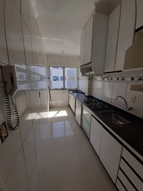 Foto 1 de Apartamento com 3 Quartos à venda, 57m² em Areias, São José
