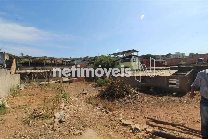 Foto 1 de Lote/Terreno à venda, 720m² em São Benedito, Santa Luzia