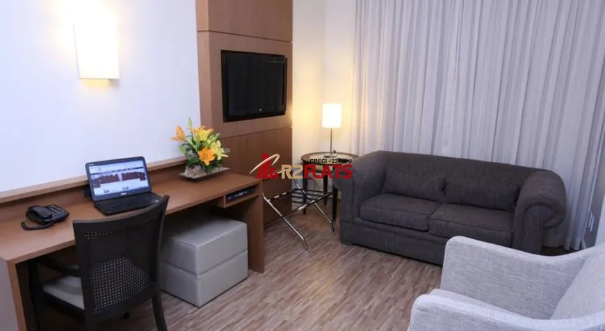 Foto 1 de Apartamento com 1 Quarto à venda, 33m² em Vila Olímpia, São Paulo